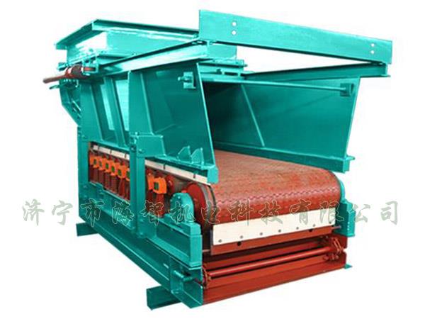 帶式（甲帶）給料機(jī)具有運(yùn)行平穩(wěn)、節(jié)能、環(huán)保等優(yōu)點(diǎn)